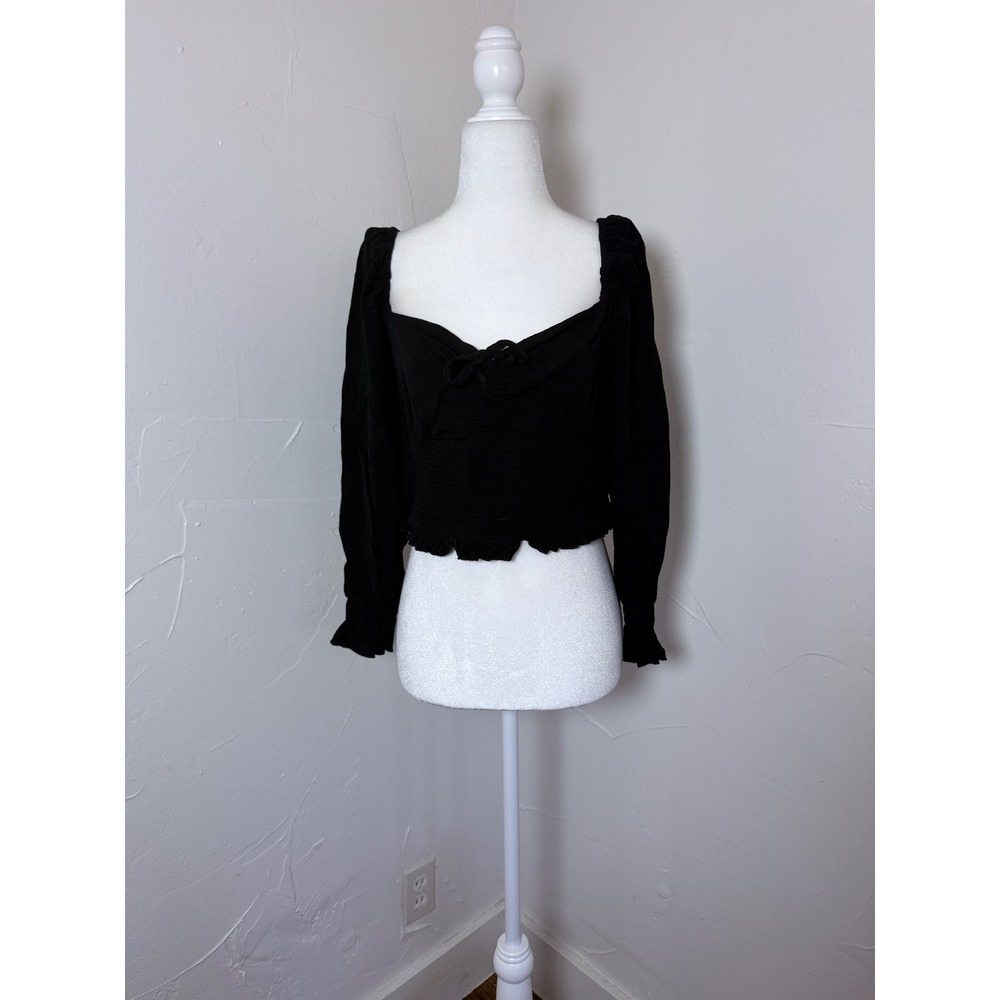 Aritzia Sunday Best Sinatra Blouse L Black Smocked Puff Sleeve Milkmaid Crop